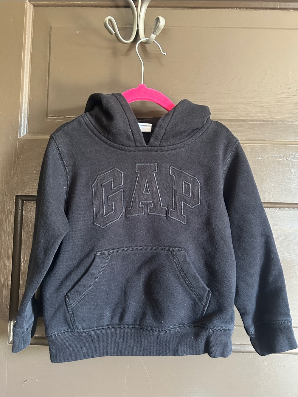 GAP Kids Black Hooded Sweatshirt with Tone-On-Tone Logo; 4 years